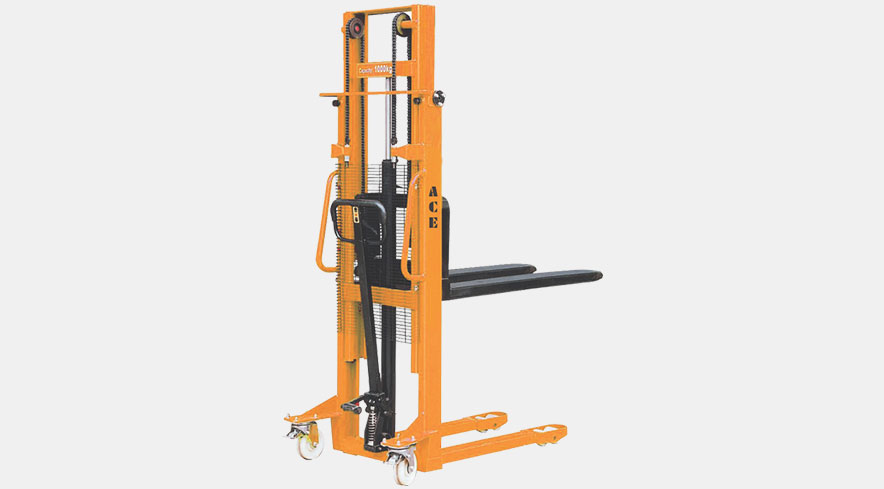 ACE Hydraulic Manual Stacker for Material Storage and Handling in warehouse    
